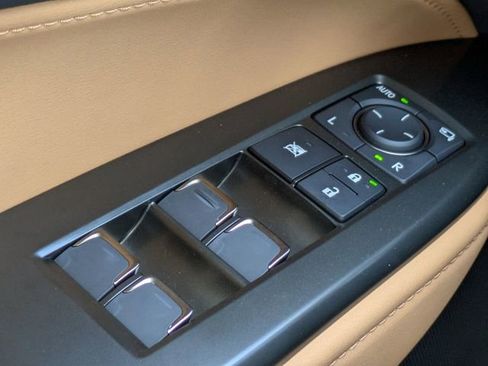 Used 2026 Lexus NX 350 AWD w/ Luxury Package image 25