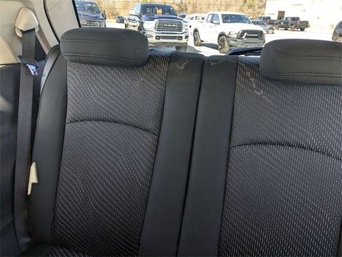 Used 2020 Dodge Journey SE image 33
