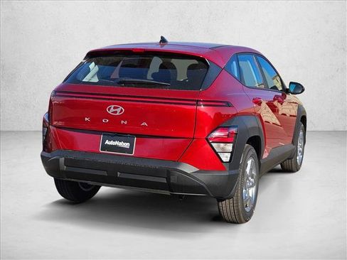 New 2026 Hyundai Kona SE image 2