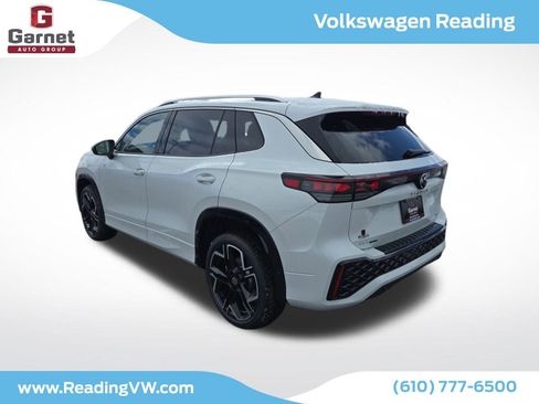 New 2026 Volkswagen Tiguan SEL R-Line image 3