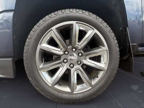 Used 2018 Chevrolet Silverado 1500 LTZ Z71 w/ Centennial Edition AWD/4WD image 12