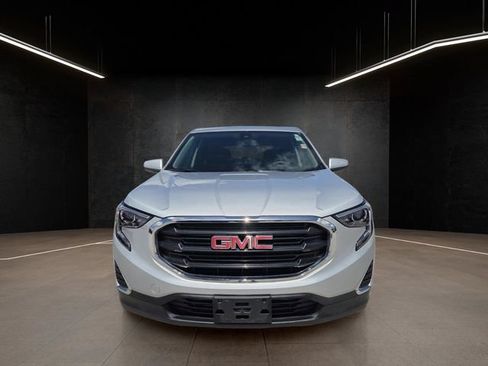 Used 2020 GMC Terrain SLE FWD image 2