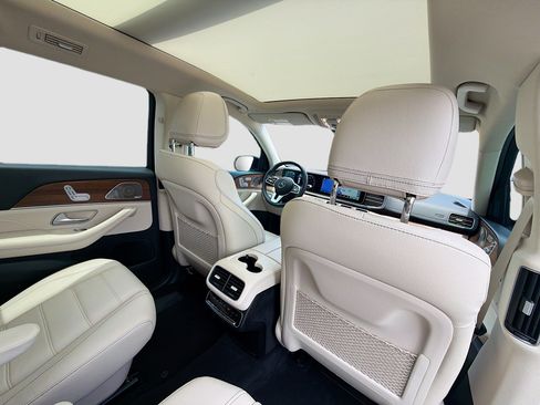 Used 2023 Mercedes-Benz GLS 580 4MATIC image 30
