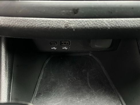 Used 2025 Buick Envista Preferred image 24