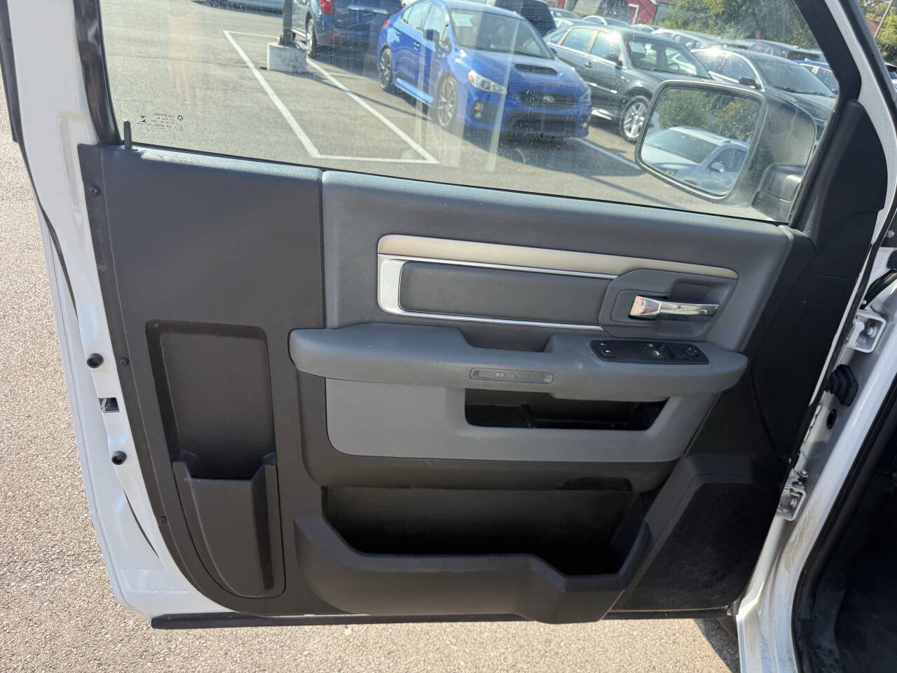 Used 2013 RAM 1500 Classic SLT AWD/4WD image 15
