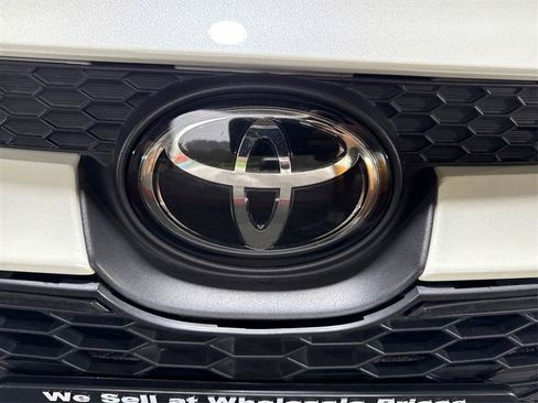 Used 2021 Toyota Corolla LE w/ Carpet Mat Package (TMS) FWD image 23