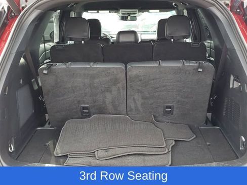 Used 2025 Ford Explorer ST-Line w/ Premium Package image 8