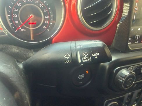 Used 2019 Jeep Wrangler Rubicon AWD/4WD image 15