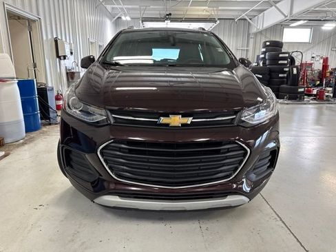 Used 2020 Chevrolet Trax LT FWD image 25