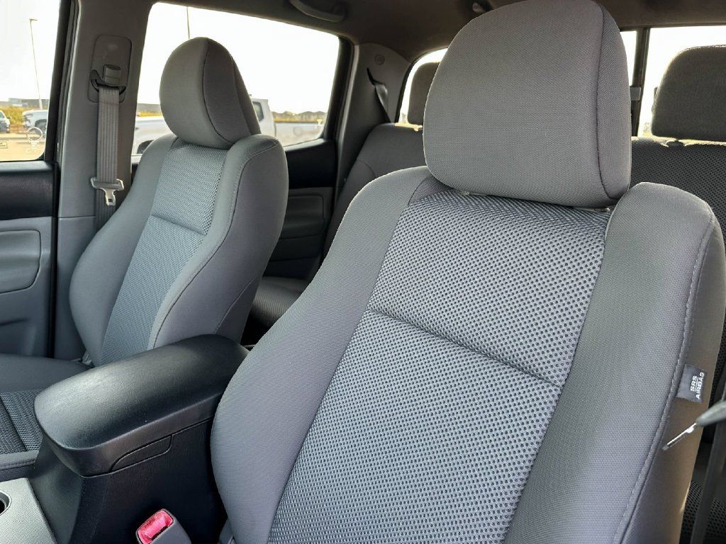Used 2013 Toyota Tacoma PreRunner w/ TRD Sport Pkg RWD image 14