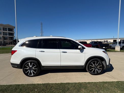 Used 2021 Honda Pilot Touring image 9