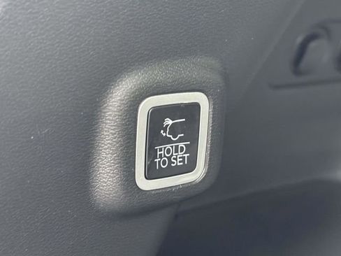 New 2026 Jeep Cherokee Limited image 32