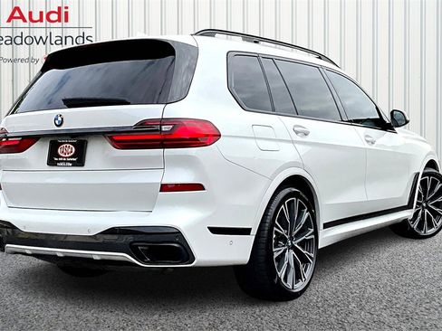 Used 2022 BMW X7 M50i image 6