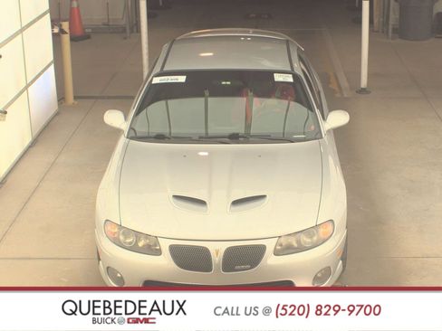 Used 2005 Pontiac GTO image 2