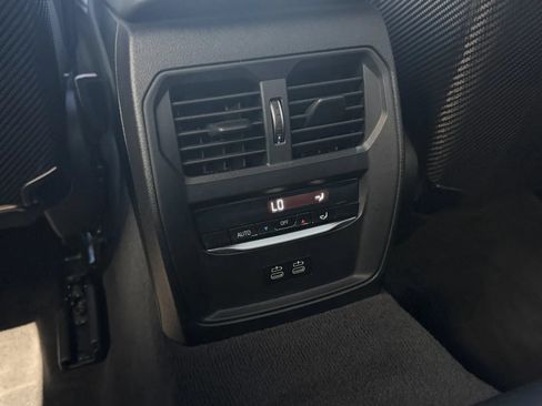 Used 2021 BMW M3 w/ M Carbon Exterior Package RWD image 46