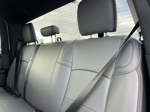 New 2026 RAM 2500 Tradesman w/ Chrome Appearance Group AWD/4WD image 21