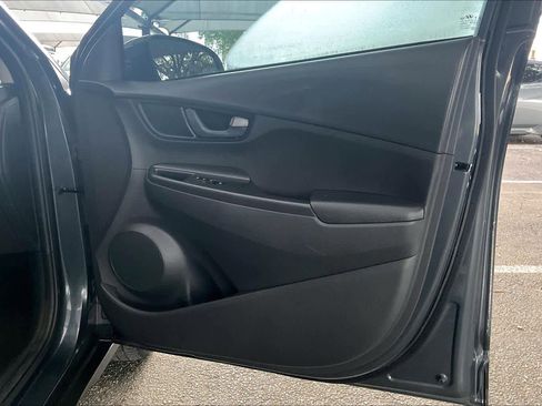 Used 2022 Hyundai Kona SE w/ Cargo Package FWD image 23