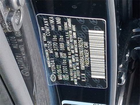 Used 2022 Hyundai Venue SE image 26