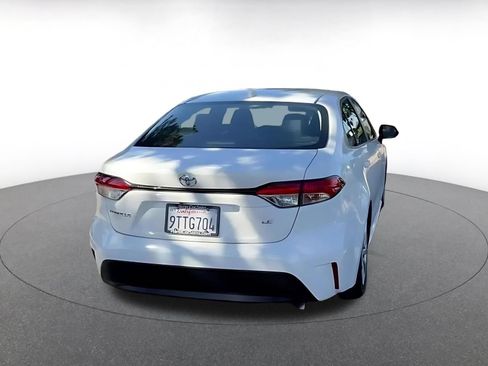 Used 2025 Toyota Corolla LE FWD image 12