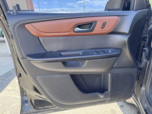 Used 2016 Chevrolet Traverse LT AWD/4WD image 10