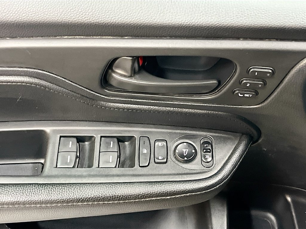 Used 2024 Honda Odyssey EX-L image 17