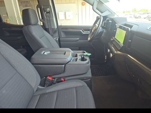 Used 2024 GMC Sierra 1500 Elevation AWD/4WD image 5
