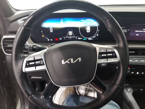 Used 2023 Kia Telluride SX AWD/4WD image 9