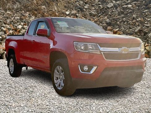Used 2016 Chevrolet Colorado LT w/ LT Convenience Package image 9