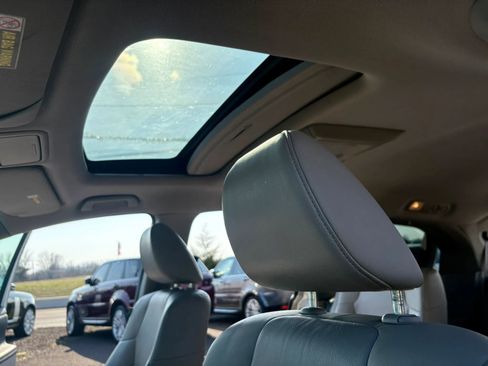 Used 2012 Honda Odyssey Touring image 16