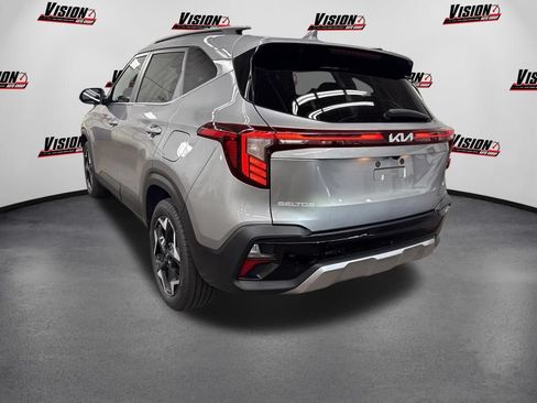 Used 2024 Kia Seltos EX AWD/4WD image 7