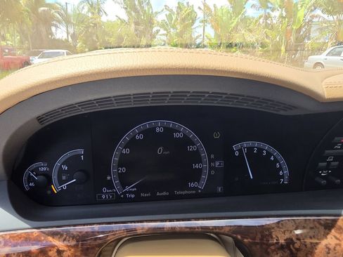 Used 2013 Mercedes-Benz S 550 w/ Sport Pkg Plus One image 16