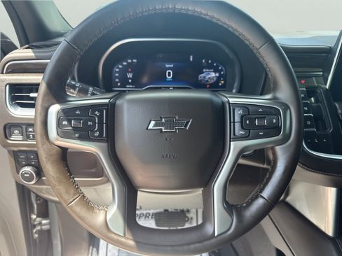 Used 2023 Chevrolet Tahoe Z71 w/ Luxury Package AWD/4WD image 14