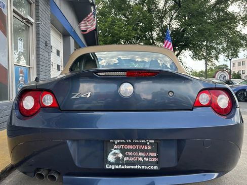 Used 2005 BMW Z4 2.5i image 4