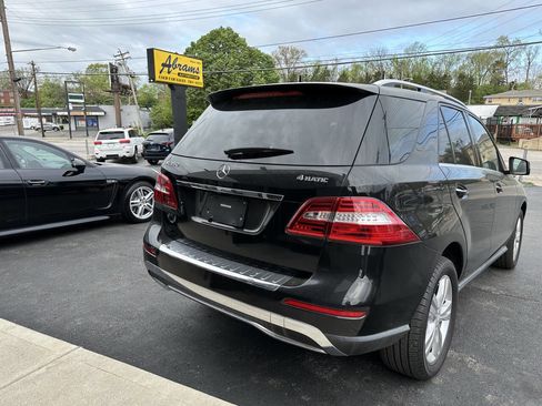 Used 2015 Mercedes-Benz ML 350 4MATIC w/ Premium 1 Package image 4