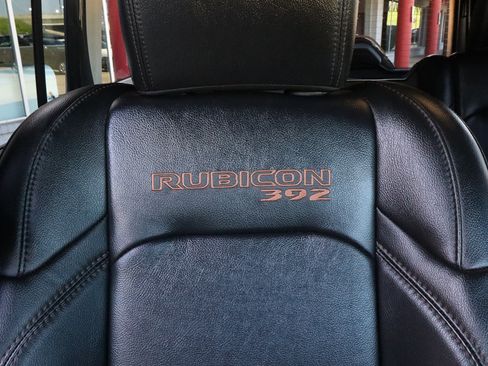 Used 2022 Jeep Wrangler Unlimited Rubicon w/ Trailer Tow Package image 36