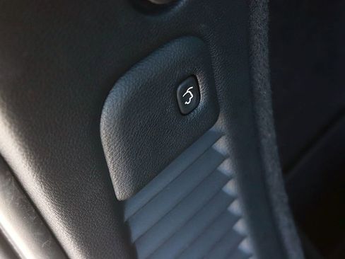 Used 2025 Dodge Durango R/T AWD/4WD image 18