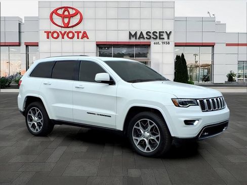Used 2018 Jeep Grand Cherokee Limited image 1