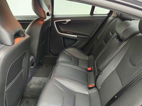 Used 2018 Volvo S60 T5 Dynamic w/ Vision Package AWD/4WD image 21