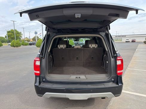 Used 2021 Ford Expedition XLT RWD image 5