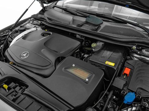 Used 2015 Mercedes-Benz GLA 250 4MATIC image 49