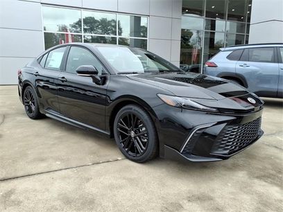 New 2026 Toyota Camry SE w/ Multimedia Upgrade Package