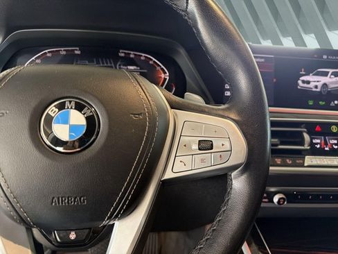Used 2021 BMW X7 xDrive40i w/ Premium Package AWD/4WD image 16