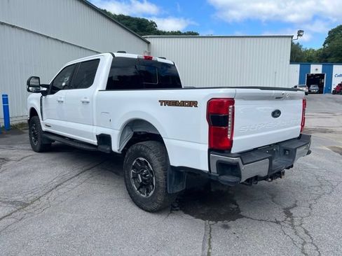 Used 2024 Ford F250 Lariat w/ Lariat Ultimate Package AWD/4WD image 8