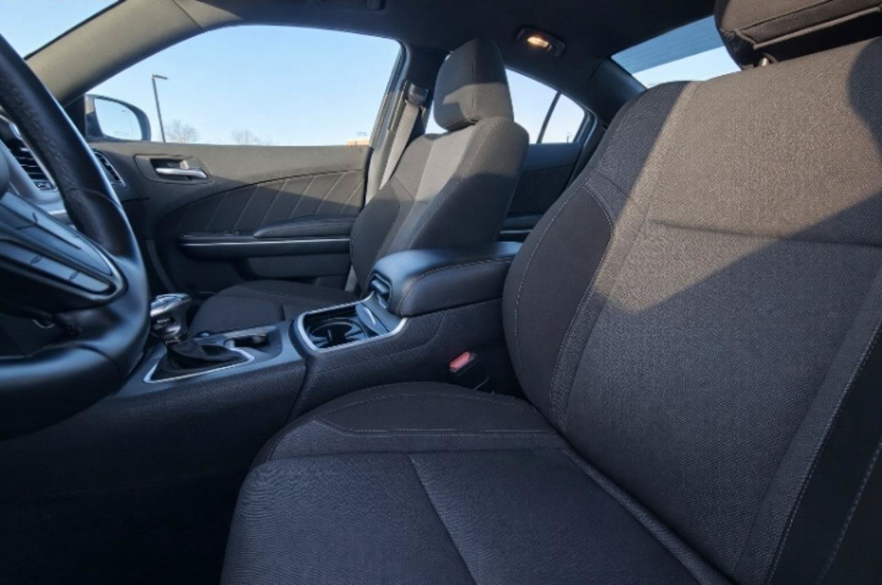 Used 2021 Dodge Charger SXT AWD/4WD image 7