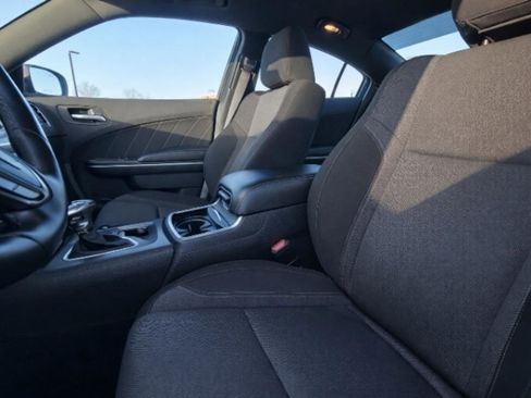 Used 2021 Dodge Charger SXT image 7