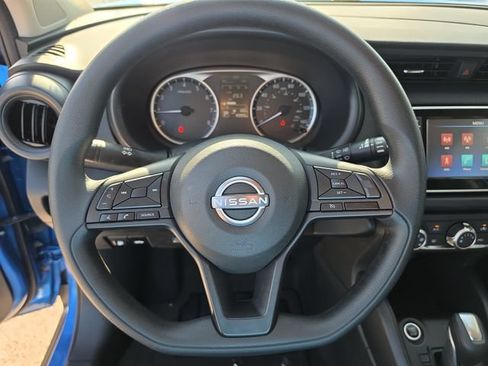 Certified 2025 Nissan Kicks Play S FWD image 28