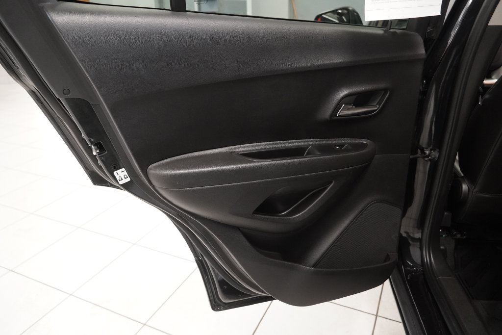 Used 2015 Chevrolet Trax LTZ w/ LPO, Protection Package AWD/4WD image 26