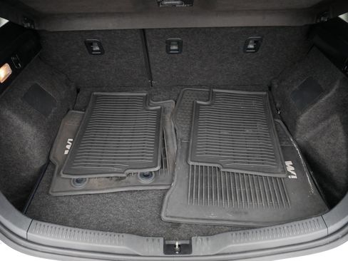 Used 2017 Toyota Corolla iM image 18