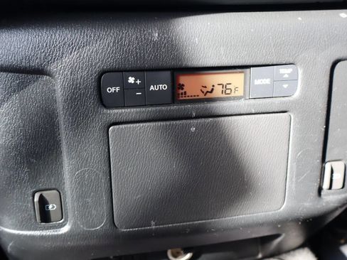 Used 2020 Nissan Armada SL w/ Premium Package image 17