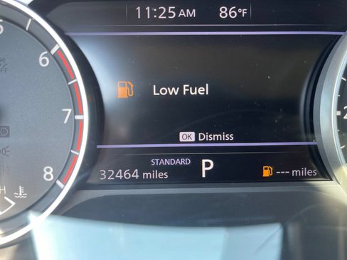 Used 2025 Nissan Rogue SV FWD image 31